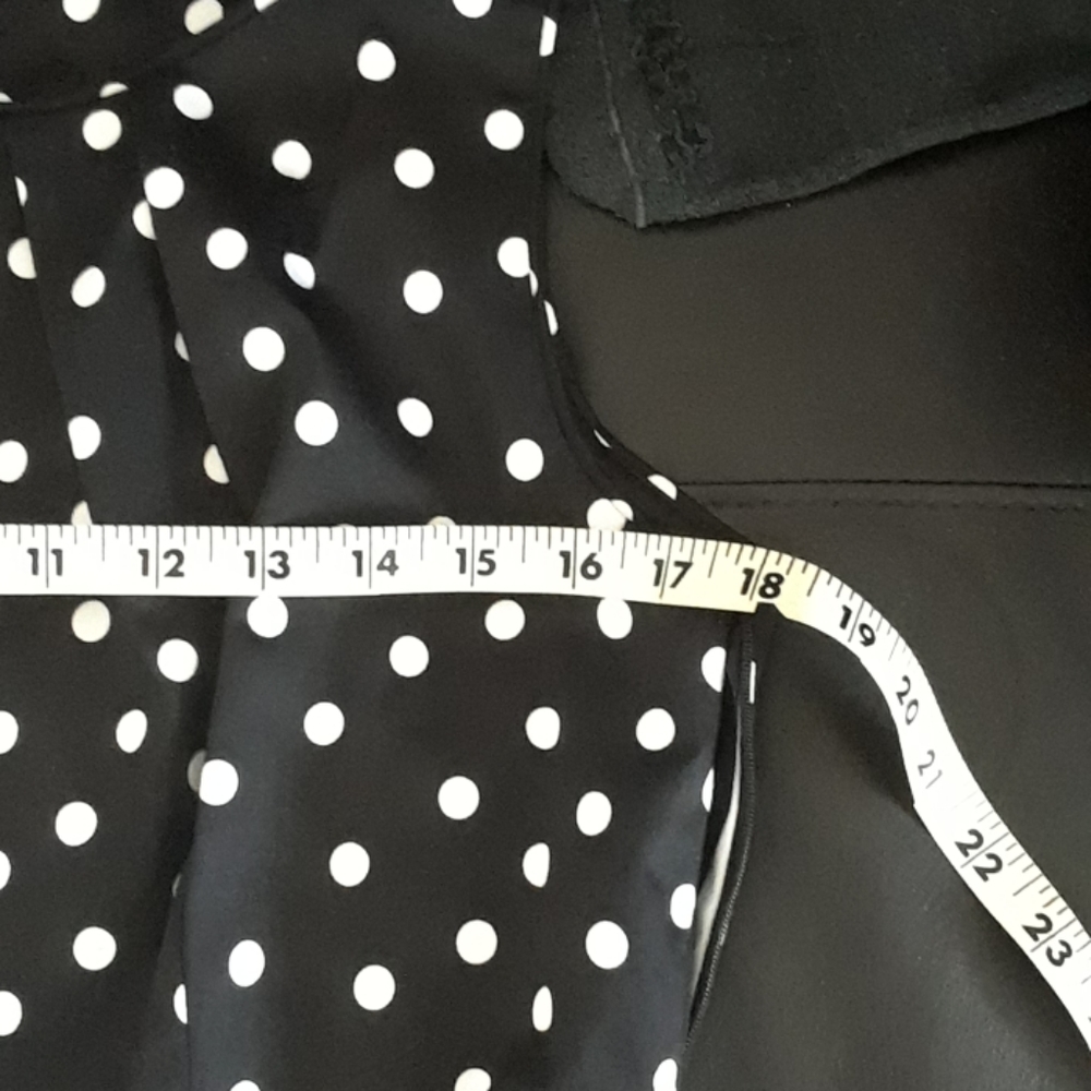 WHBM POLKA DOT TOP - Picture 8 of 8